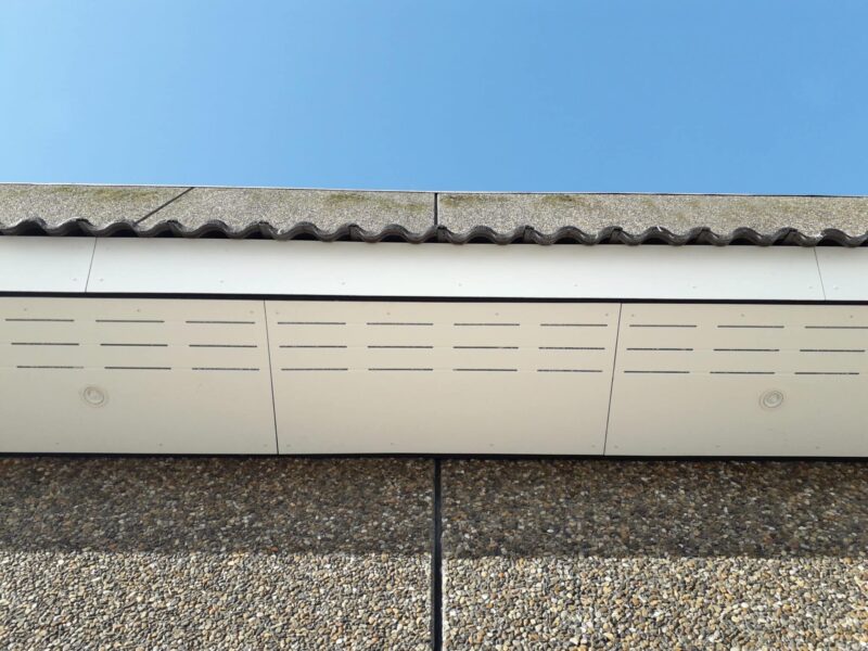 SCG Eaves Panel Half-Lining with ventilation 1200 x 600 x 4 mm in white