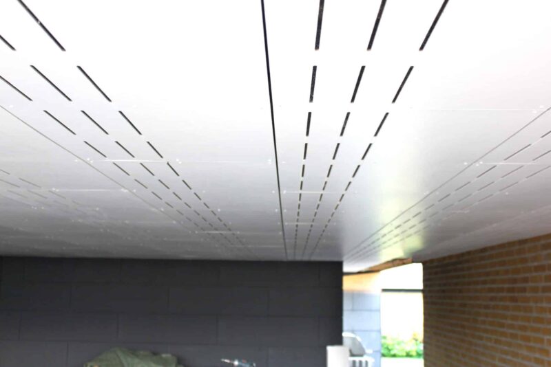 SCG Eaves Panel Half-Lining with ventilation 1200 x 600 x 4 mm in white